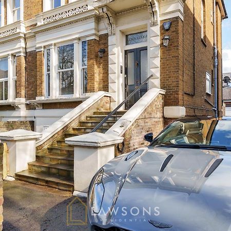 Apartamento Loft Living By Lawsons With Parking Windsor Exterior foto