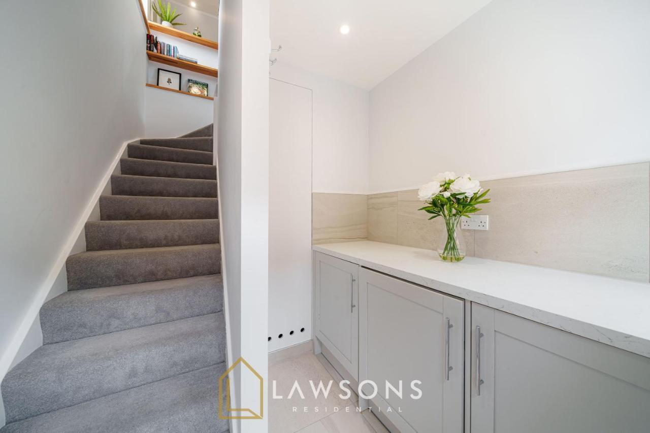 Apartamento Loft Living By Lawsons With Parking Windsor Exterior foto